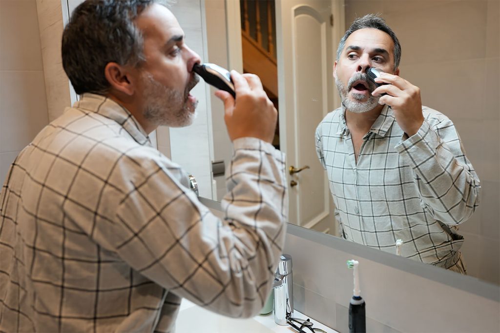 Les dangers de l’épilation du nez