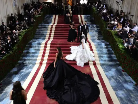 Les 7 tenues les plus originales des stars lors du Met Gala